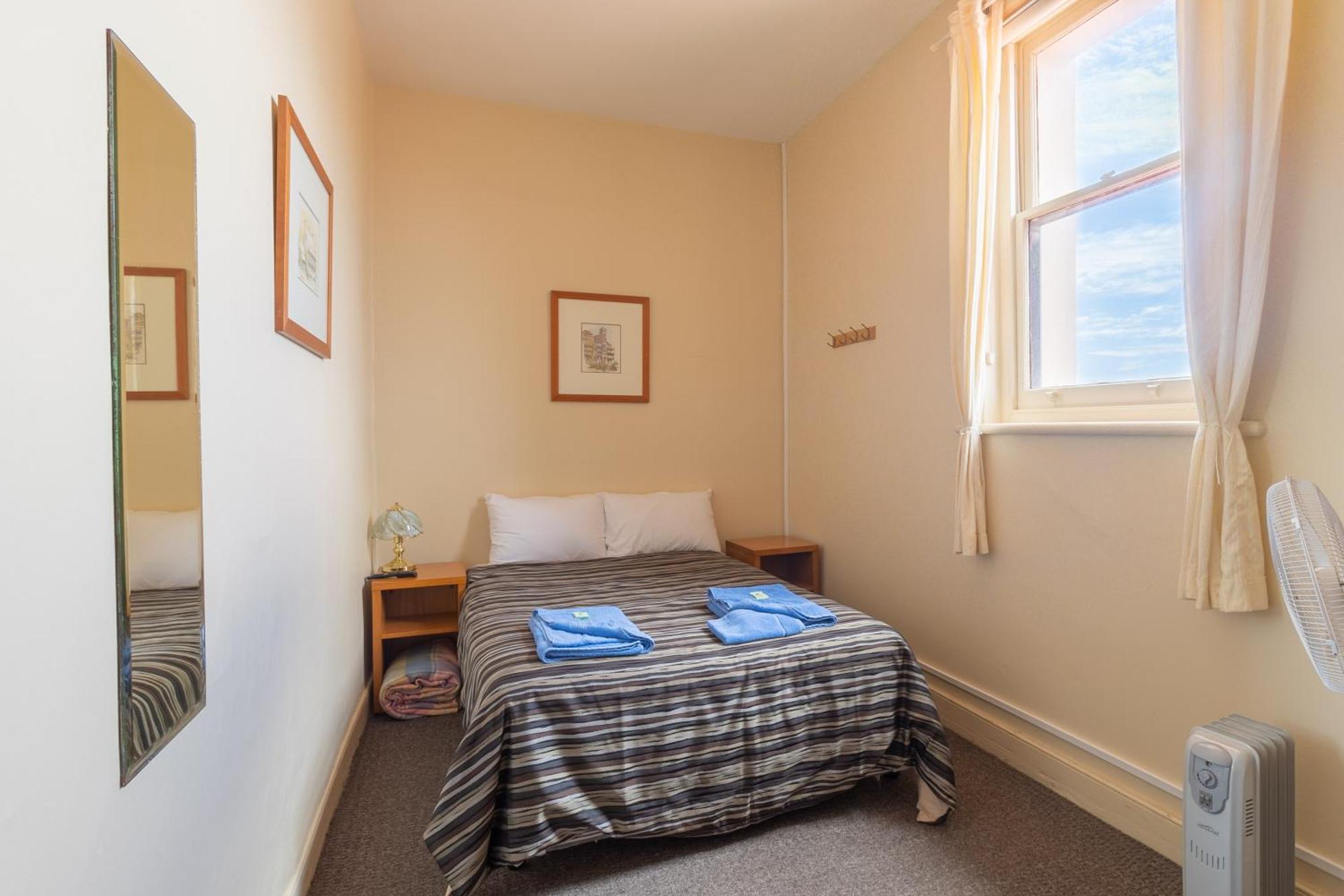 The Victoria Hotel Port MacDonnell Habitación foto